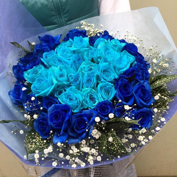 Ý nghĩa của hoa hồng xanh dương – loài hoa độc đáo